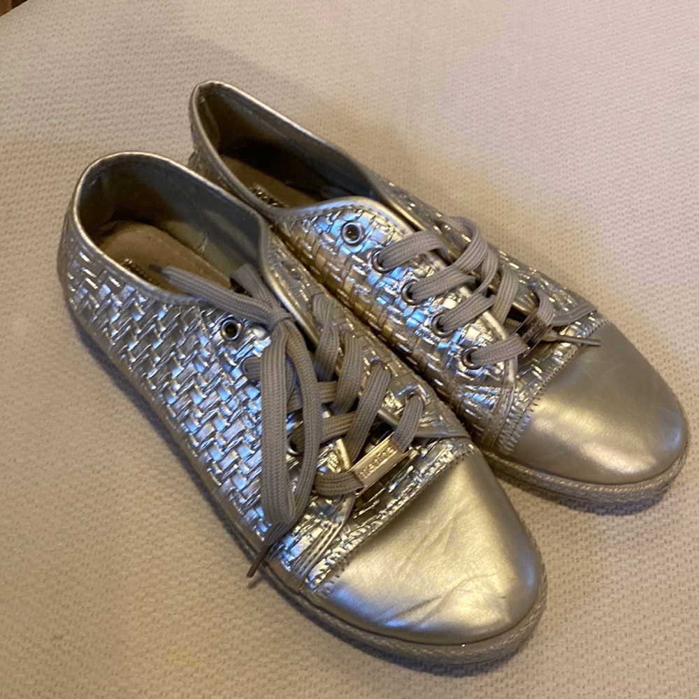 Menina gold sneakers size 10